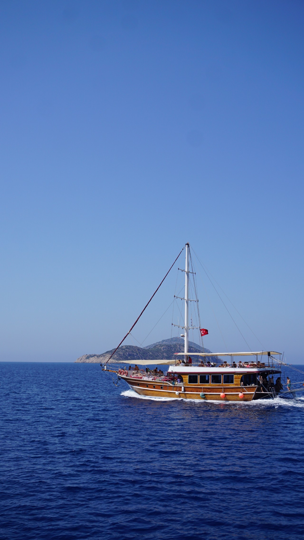 How to Find the Right Yacht